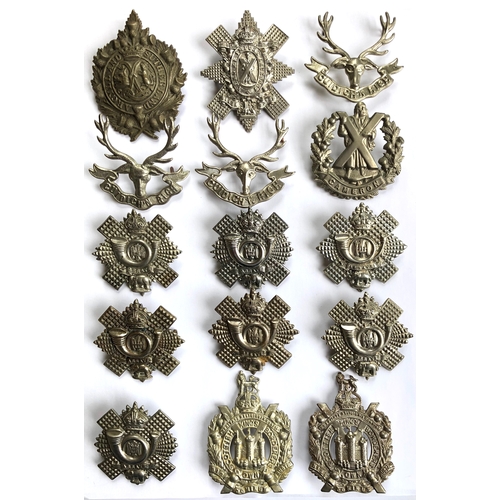 448 - 15 Scottish glengarry cap badges.  Argyll & Sutherland (pre 1908) ... Black Watch (1901-37) ... 3 x ... 