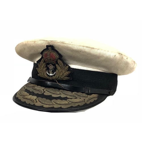 175 - Royal Navy WW2 Period Flag Officer's Cap.  A rare George VI period example, the cap is of the regula... 