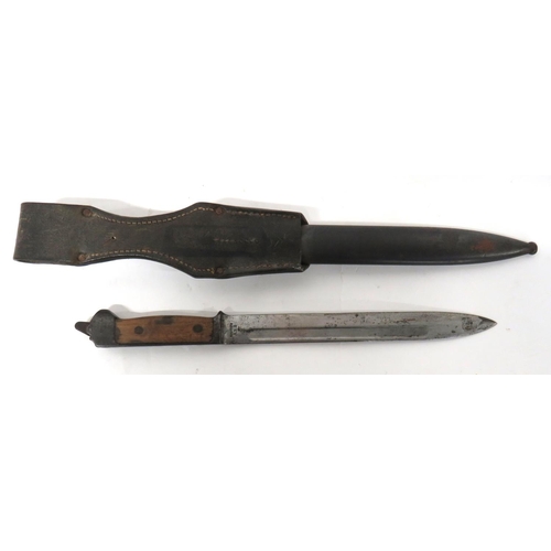 478 - Denmark P1889/93 Krag Jorgensen Rifle Bayonet
9 inch, single edged blade with fuller leading into th... 