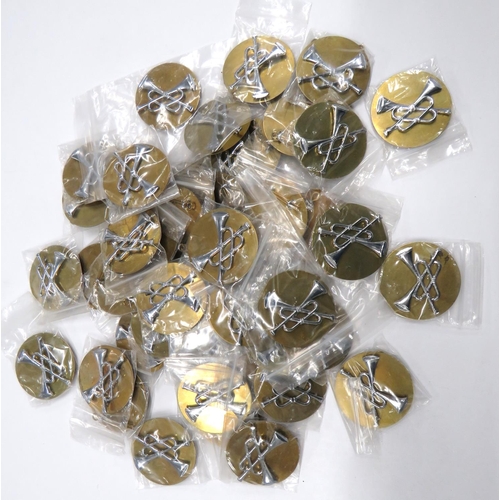 139 - 46 x Trumpeter Trade Badges
plated, crossed trumpets complete with brass backing plate.  46 ite... 