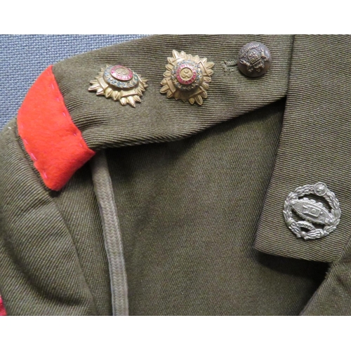 284 - WW2 4th South African Armoured Car Regiment Desert Rats Beret and Uniform
rare example worn by a Lie... 