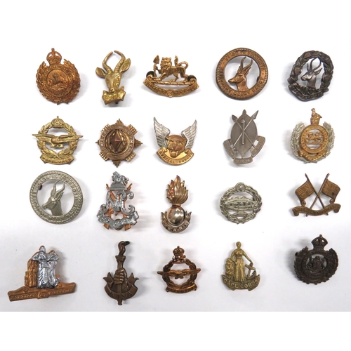 89 - 20 x African Cap Badges
including Kimberley Regiment (brooch fitting) ... Brass South African Forces... 