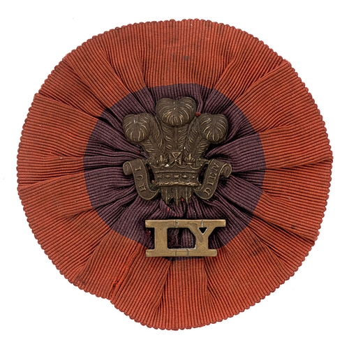 122 - Imperial Yeomanry Boer War slouch hat rosette and badge.  Good scarce General Pattern red and purple... 