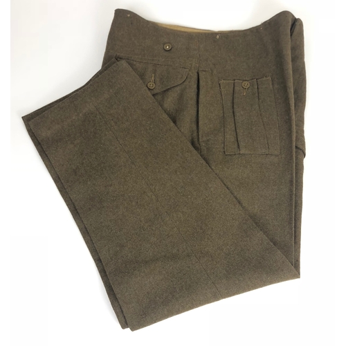 419 - 1940 Pattern WW2 Army Battledress Trousers 1945.  A good clean pair of the 1940 pattern trousers tai... 