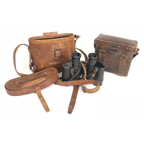 469 - Imperial German WW1  binocular leather case  A good example, with minor service and age wear ... Acc... 