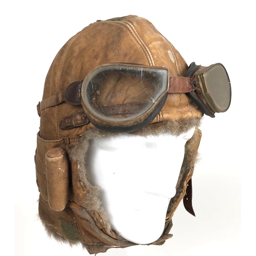 483 - WW1 RFC / RAF Cut Down Cowel Flying Helmet & Goggles.  A rare example of the balaclava Cowel flying ... 