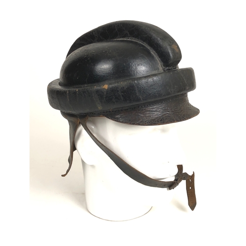 484 - Imperial German Air Service WW1 Issue Flying Helmet.  A good rare example, of the issue pattern worn... 