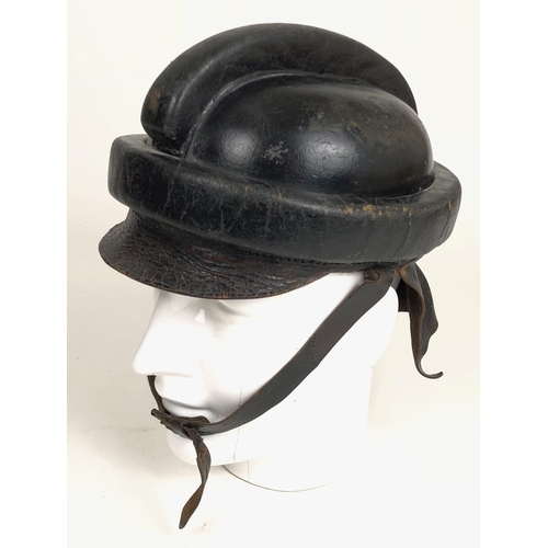 484 - Imperial German Air Service WW1 Issue Flying Helmet.  A good rare example, of the issue pattern worn... 