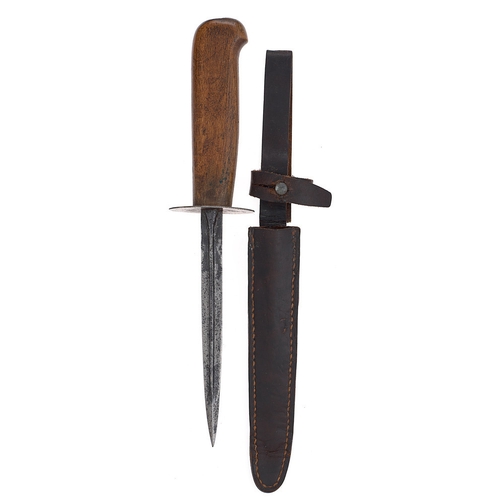 512 - WW1/WW2 Period French Trench Fighting Knife  This example with a short cut down cruciform Lebel bayo... 