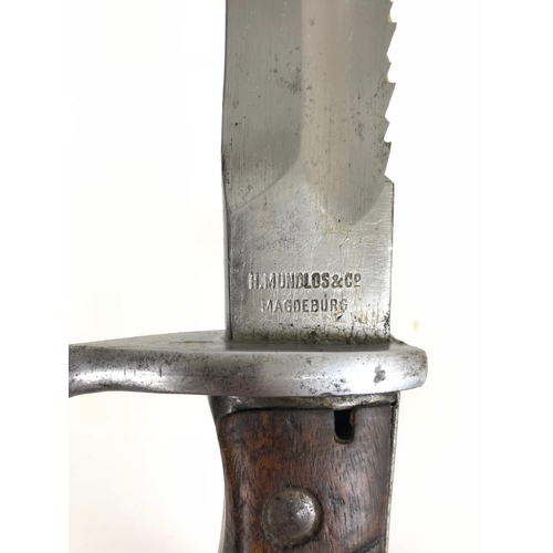 521 - WW1 Imperial German Model 1898/05 Sawback Butcher Bayonet  A good clean example, single edged blade ... 