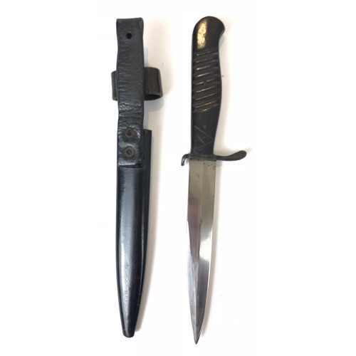 500 - WW1 Imperial German Trench Fighting Knife.  A good example with 14cm straight spear point blade. The... 