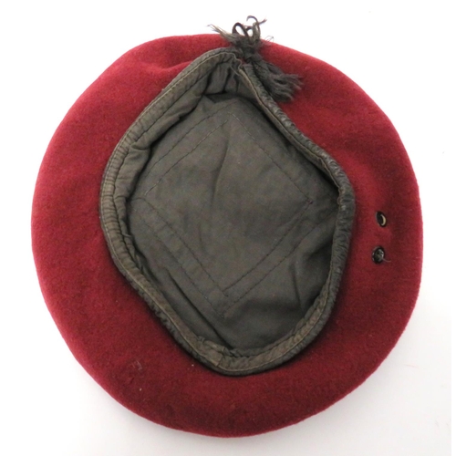 213 - WW2 Airborne Forces Maroon Red Beret
maroon red woollen body.  Lower leather sweatband.  Large, blac... 