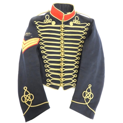 319 - Post 1901 Royal Horse Artillery Senior NCO's Uniform And Busby
consisting dark blue melton, single b... 