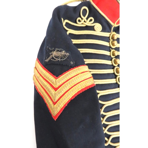 319 - Post 1901 Royal Horse Artillery Senior NCO's Uniform And Busby
consisting dark blue melton, single b... 