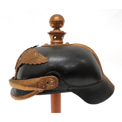 346 - Imperial German Prussian Garde Artillery Pickelhaube 
black leather crown, rear brim and front ... 