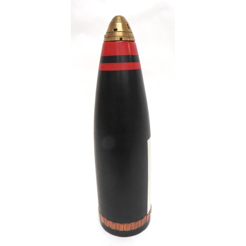 WW1 British 5 Inch Shell Head
well restored shell head.  Black painted body with red upper rings.  Lower copper driving band.  Removable brass fuse head marked "No 83 II RL" dated 8/17.  