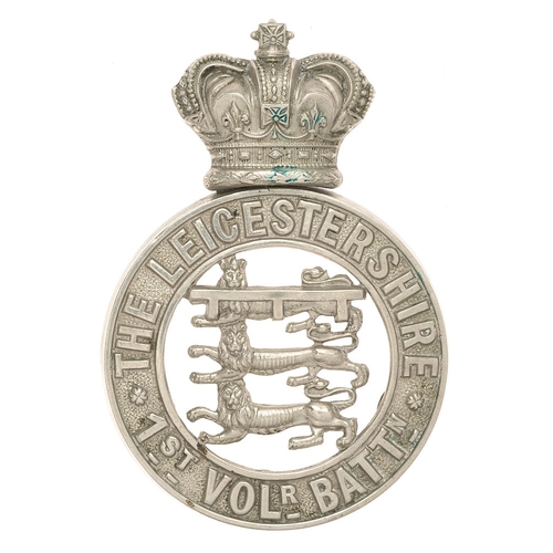 110 - 1st VB Leicestershire Regiment Victorian glengarry badge circa 1883-96.  Good scarce die-stamped whi... 