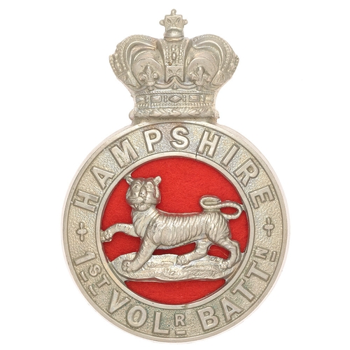 111 - 1st (Winchester) VB Hampshire Regiment Victorian glengarry badge circa 1885-96.  Good die-stamped wh... 