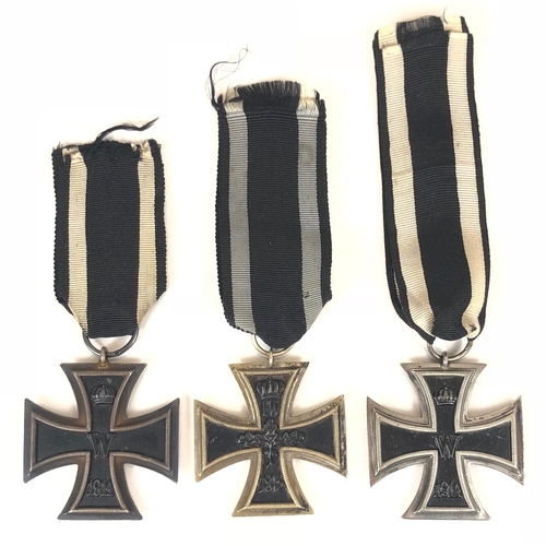 465 - German Imperial 3 1914 Iron Crosses 2nd Class.  Good magnetic examples complete with suspension ring... 