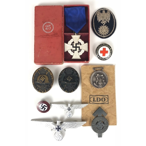 468 - German Third Reich 10 items various badges.  25 year Faithful Service Decoration in its Wachtler & L... 