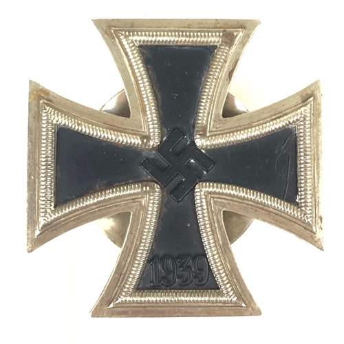 476 - German Third Reich WW2 1939 Iron Cross 1st Class, screwback, by Forster & Barth, Pforzheim.  Good sc... 