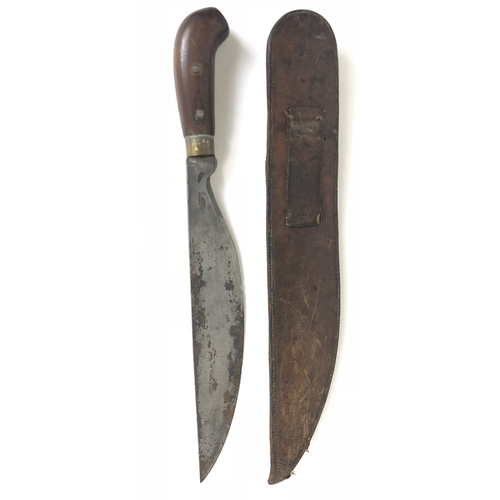 530 - WW2 Far East Barong Bladed Machette / Fighting Knife.  An unusual and scarce example, the single edg... 