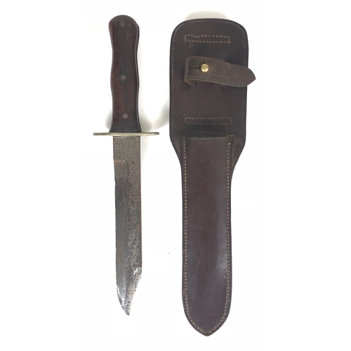 517 - WW2 British Far East Combat Bowie Fighting Knife Personalised. This example with a 7 inch Bowie blad... 