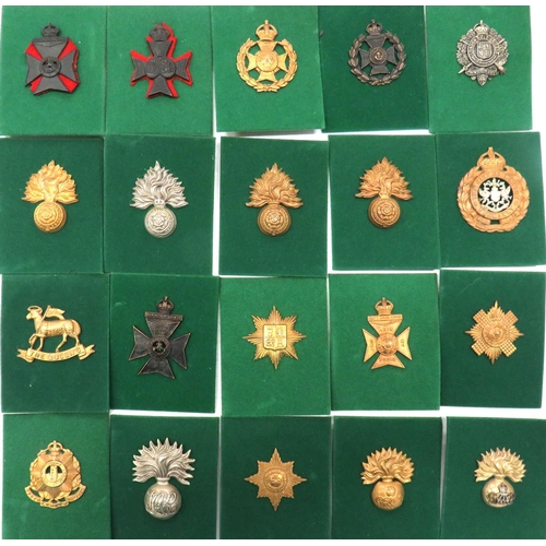 12 - 20 x London Regiment & Guards Cap Badges
including brass KC 10th Hackney Reg ... Brass KC 11th F... 