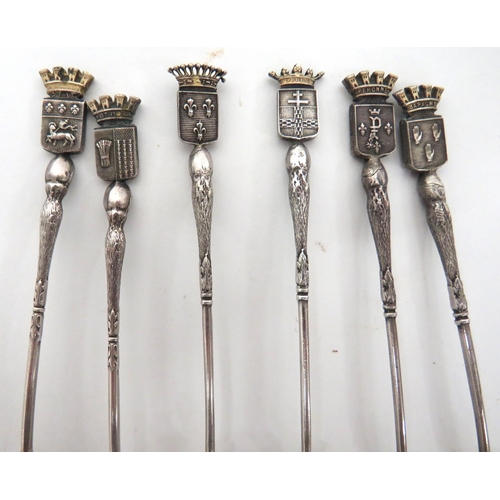 143 - Set Of 6 x Silvered And Gilt Belgian Town Teaspoons
gilt bowl, silvered deer foot handles with top c... 