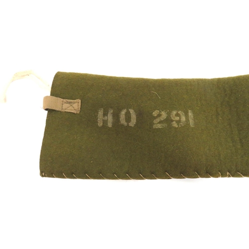 233 - WW2 Airborne Forces  Protective Rifle Drop Bag Valise
thick green felt, rifle bag.  T... 