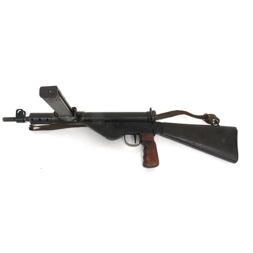 395 - Deactivated MKV Sten Gun
9 mm, 8 inch barrel.  Front hooded sight.  Short barrel shroud.  Steel maga... 