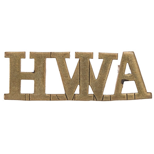 238 - Hampshire and Isle of Wight Artillery Boer War pagri / shoulder title  Good rare HWIA die cast brass... 