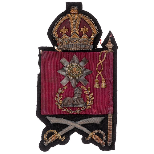 256 - Scots Guards Colour Sergeant rank badge c. 1901-52.  Good scarce bullion crowned crimson silk flag o... 