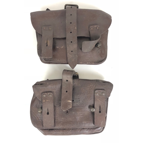 386 - WW1 1914 Equipment Pair of Ammunition Pouches.  A good matching pair of the brown leather equipment ... 