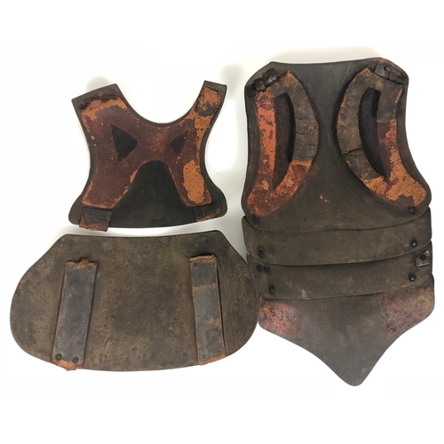 387 - U.S. Army WW1 experimental trench armour c. 1918.  Good rare example comprising back plate complete ... 