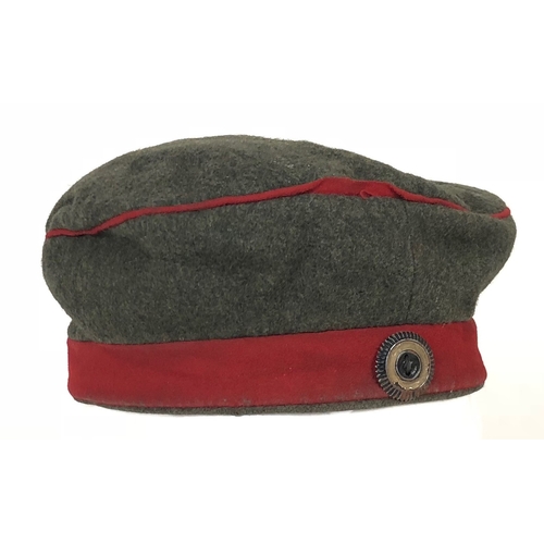 436 - WW1 Imperial German Fieldmutz Pork Pie Cap. Field grey crown and body with red piping and cap band. ... 