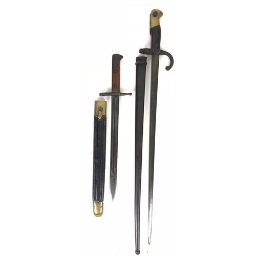 534 - Italian and a French 19th century bayonets  Italian Model 1891 Carcano bayonet complete with scabbar... 