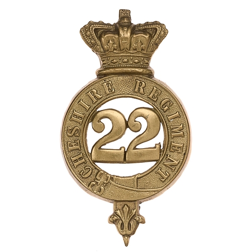 71 - 22nd (Cheshire) Regiment of Foot Victorian glengarry badge c. 1874-81.  Good die-stamped brass crown... 