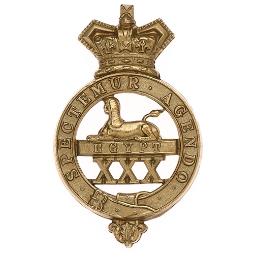 77 - 30th (Cambridgeshire) Regiment of Foot Victorian glengarry badge c. 1874-81.  Good scarce die-stampe... 