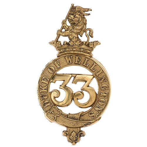 80 - 33rd (The Duke of Wellington's) Regiment of Foot Victorian glengarry badge 1874-1881.  Good scarce d... 