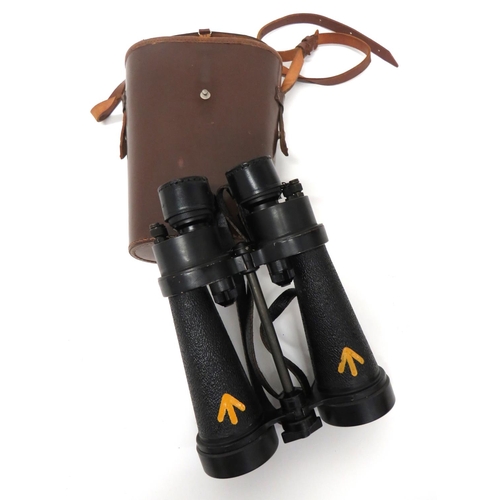 218 - WW2 Pair Of Barr & Stroud CF41 Binoculars
black crinkle body.  Blackened frames with maker'... 