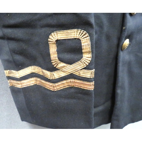 274 - WW2 Royal Navy Volunteer Reserve Officer's Uniform
consisting dark blue, double breasted, open colla... 