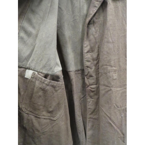 284 - Early WW2 Home Guard Cape
khaki woollen cape.  The front fastened by 5 buttons (only 1 present)... 