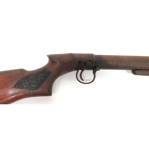 418 - Pre War BSA Air Rifle
.177, 17 inch, fixed barrel.  Front blade sight.  Rear dial adjusting sight.  ... 