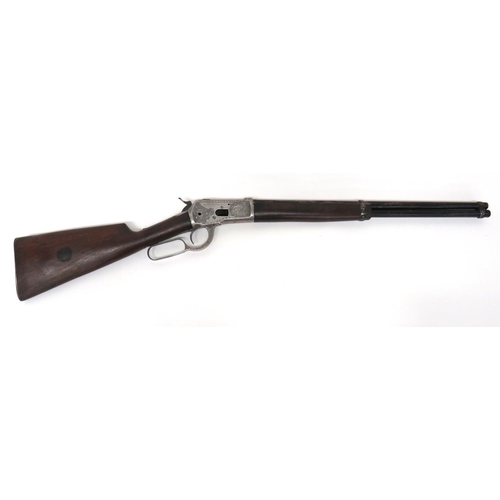 425 - Deactivated Winchester Model 1892 Carbine
.32, 19 3/4 inch, blackened barrel with lower ammunition t... 