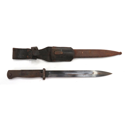 494 - WW2 German K98 Mauser Bayonet With Matching Numbers
10 inch, blued, single edged blade with fuller. ... 