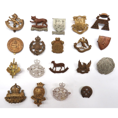 69 - Small Selection Of School And Other Badges
cap include bi-metal Uppingham ... Brass Sutton Valence S... 