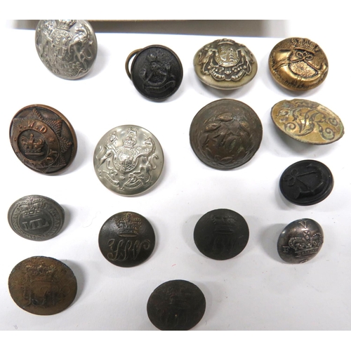 49 - Selection Of Buttons Including Victorian
including brass 40th ... Darkened Vic crown P.W.D. Ceylon .... 