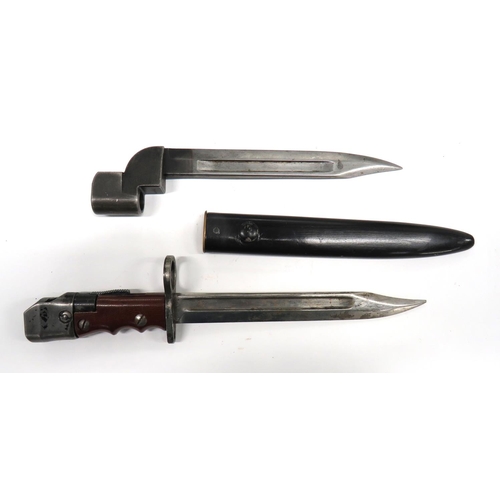 500 - British No 7 Swivel Pommel Bayonet And No 9 MKI Bayonet
No 7 bayonet.  8 inch, single edged, cl... 