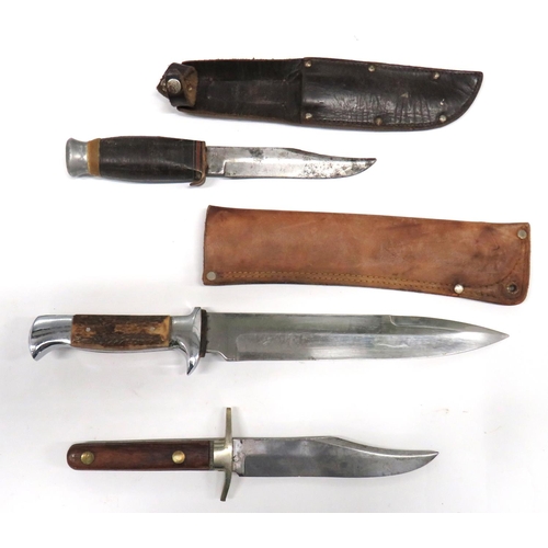 512 - Three European 20th Century Knives
consisting 